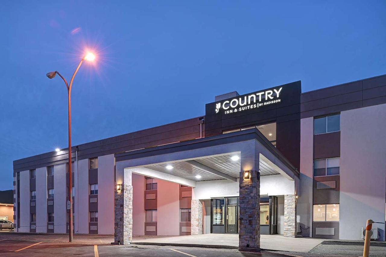Country Inn & Suites By Radisson, Pierre, Sd Exterior foto