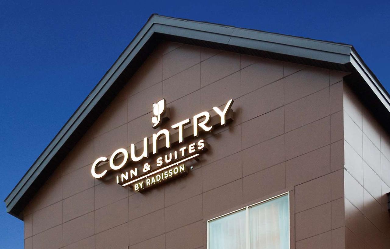 Country Inn & Suites By Radisson, Pierre, Sd Exterior foto